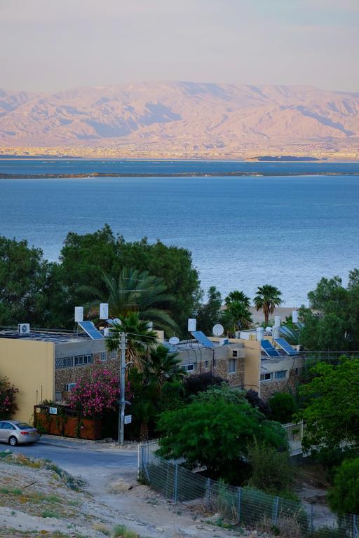 Gil'S Guest Rooms Neve Zohar Δωμάτιο φωτογραφία